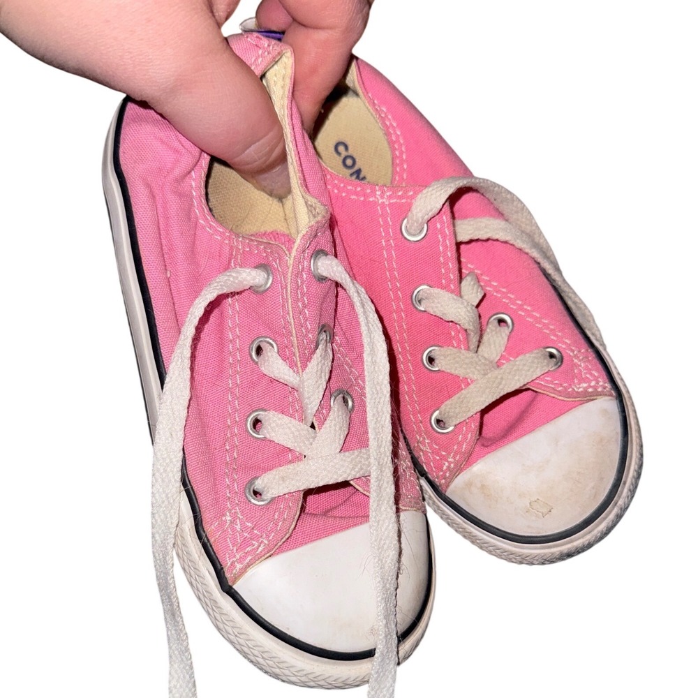 Converse Chuck Taylor All Star Pink Canvas Low Top Sneakers Kids Size 9 Toddler